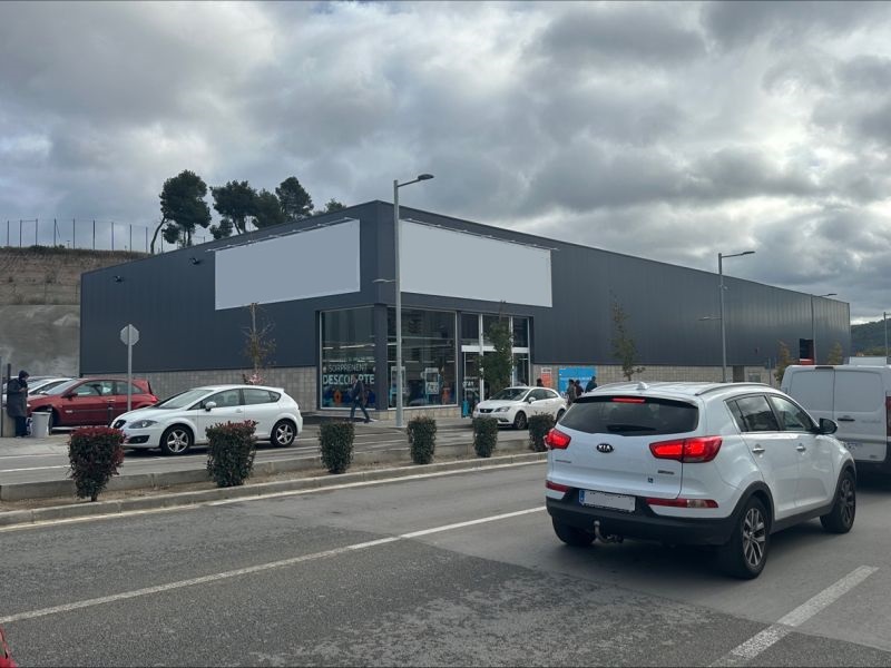 Vilanova del Camí nave