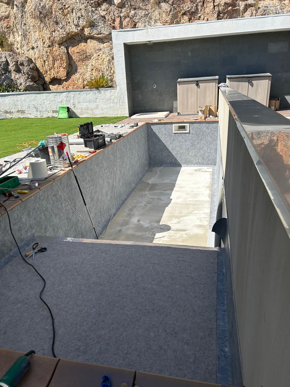 Reformas Pedregosa Piscina Vallirana