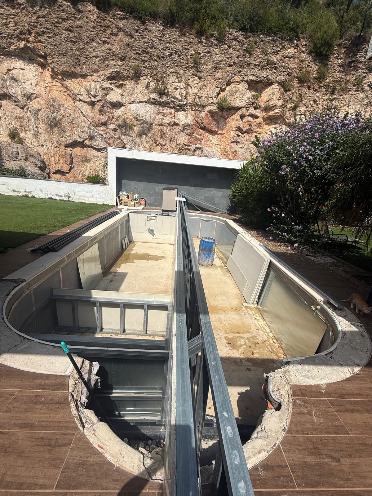 Reformas Pedregosa Piscina Vallirana